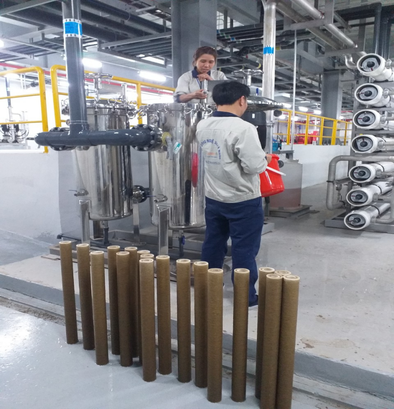 Thay thế lõi lọc tinh và bảo trì buồng CEDI
