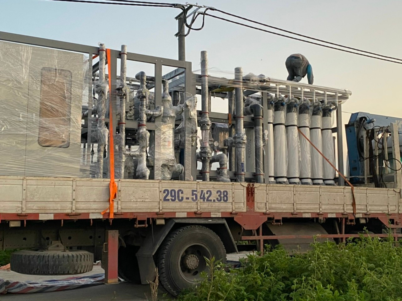 Lắp đặt đường ống dẫn nước siêu tinh khiết phòng sạch